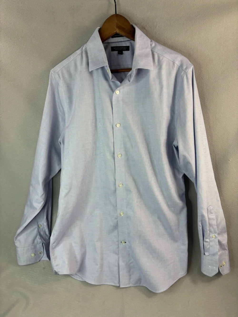 Banana Republic M Standard Fit Men's Light Gray Dress Shirt